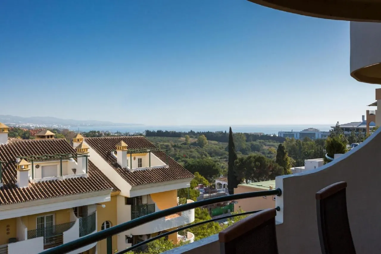 Puerto Banus Senorio De Aloha 3 Bed Apartment With Seaviews Marbella